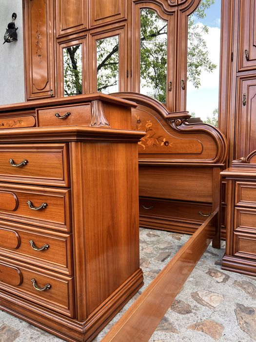 Dormitor stil Baroc din lemn cu intarsii florale !