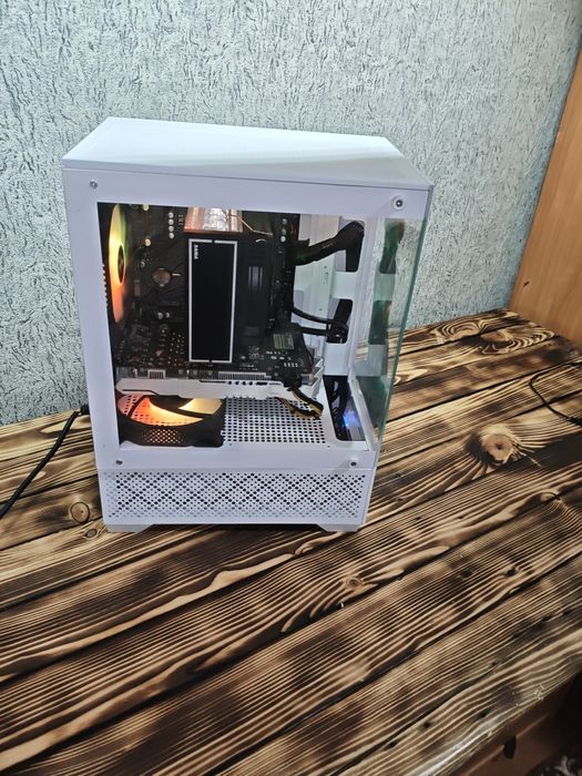 Продам компьютер в хорошем состоянии