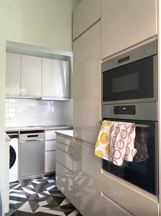 Дава се под наем Тристаен апартамент в София, Оборище - 70 кв.м за 1100 € - Снимка #6