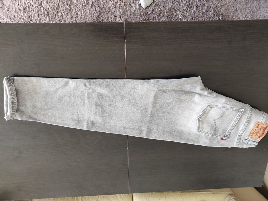 Дамски дънки, 36 номер, мека, много хубава материя, сив цвят