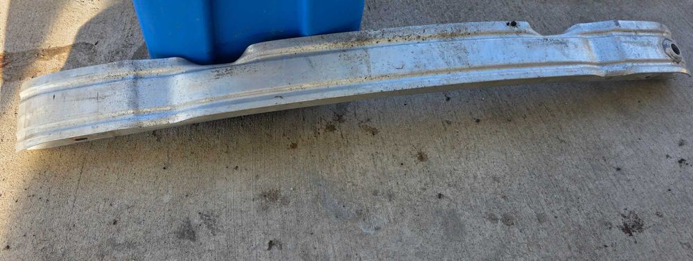 Основна Греда за Audi Q5