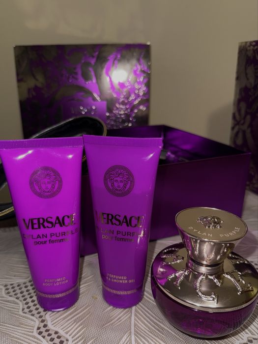 Подаръчна кутия Versace Pour Femme Dylan Purple