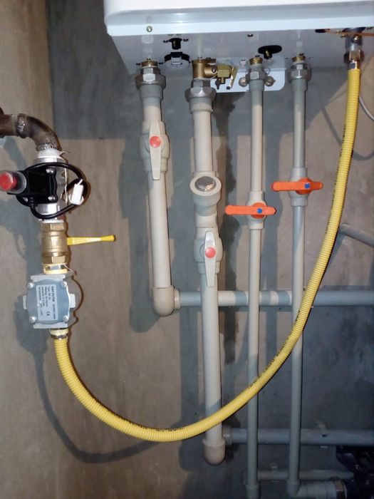 Сантехник, установка ванн, раковины, .отопление любой сложности