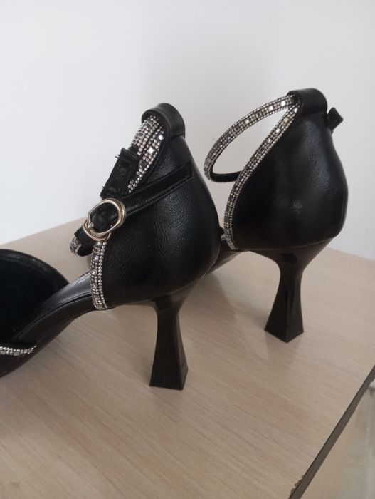 Продам туфли 37 размер