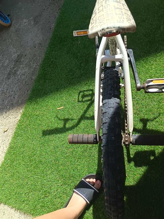 Vând 2 biciclete și 1 trotinetă
