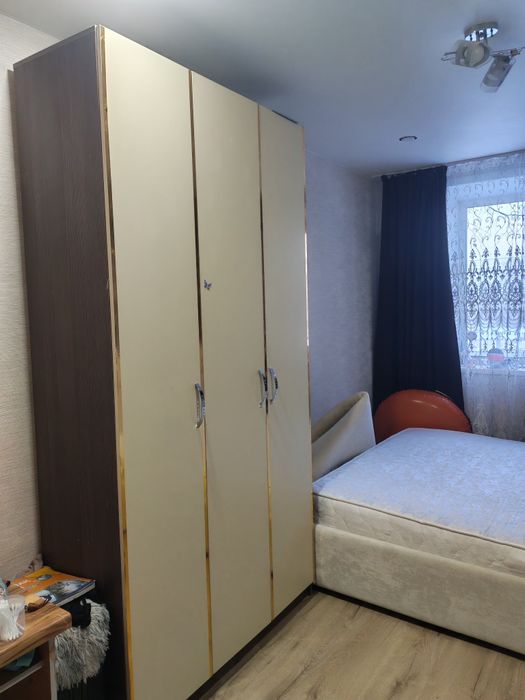 Продам шкаф , самовывоз!