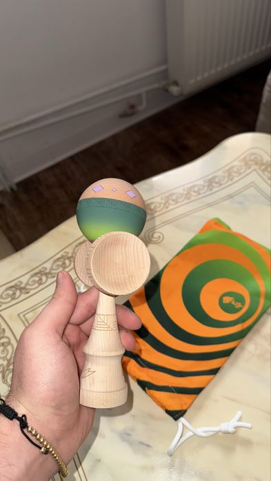 ET pro model Kendama  Lotus v2 matte