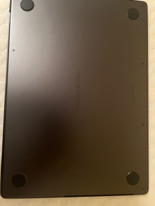 14 inch, MacBook Pro M3 Pro, 18Gb, 1TB.