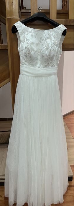 Вечернее белое платье