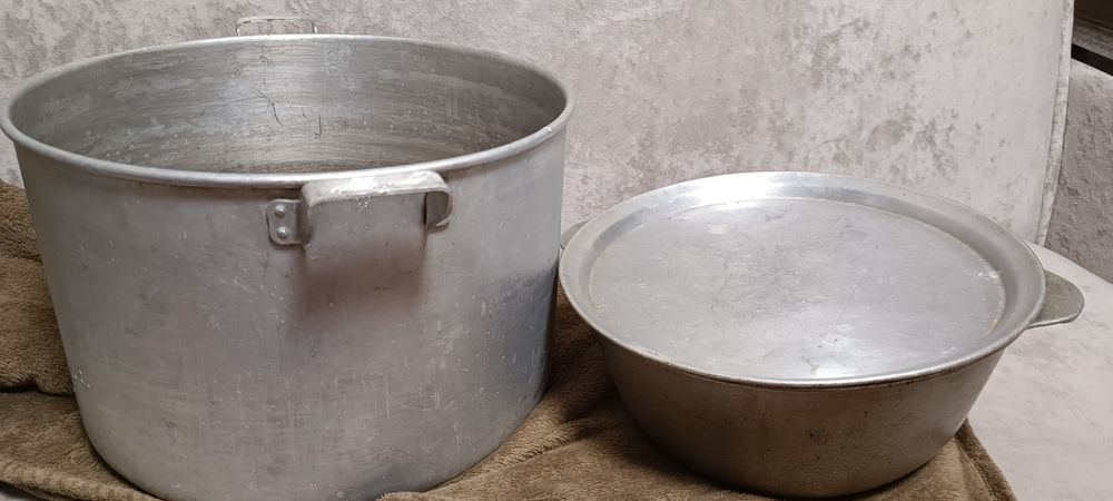 Продаётся ку́хонная посуда ..