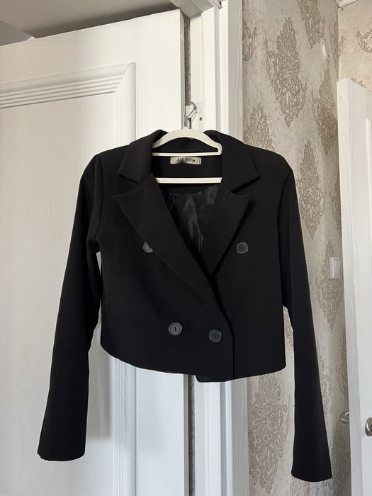 Продам укороченный пиджак