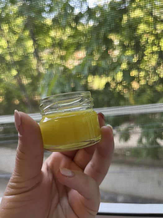 Мехлем от пчелен восък – природна грижа за кожата