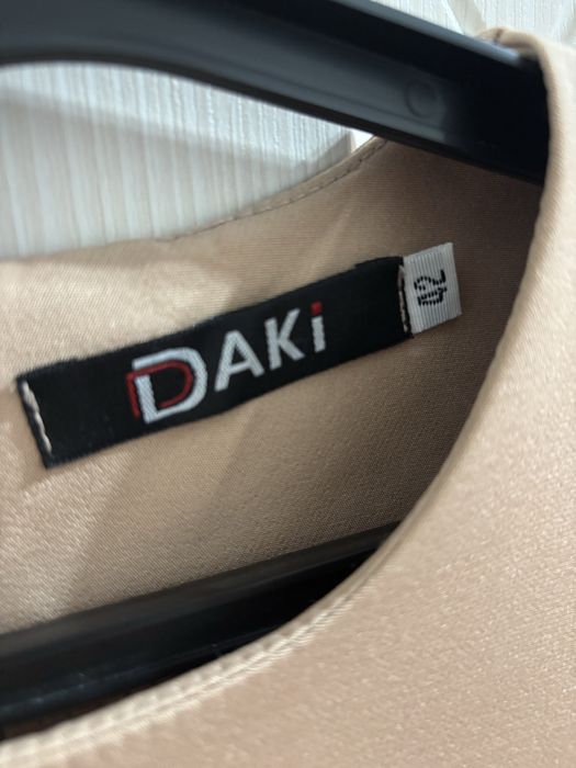 Продам платье для девочки