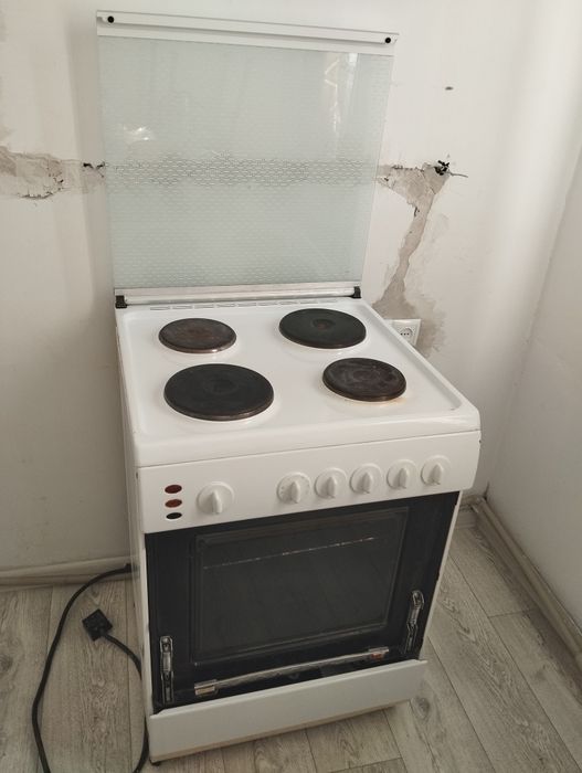 Продается электрическая печь