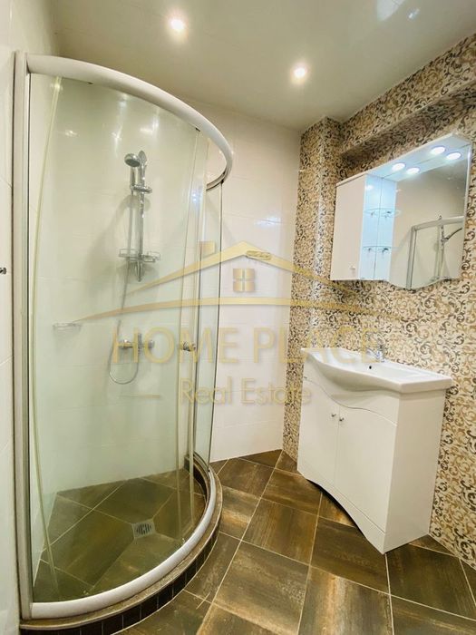 Дава се под наем Двустаен апартамент в Варна, Център - 66 кв.м за 777.75 € - Снимка #9