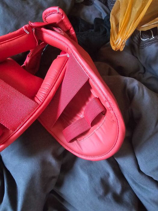 Протектори за карате Tokaido, Adidas
