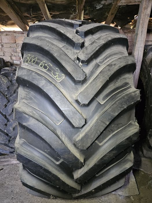 800/65R32 нови гуми