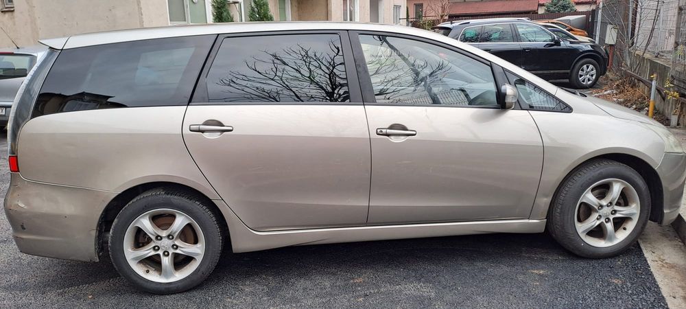 Mitsubishi grandis
