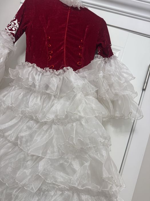 Национальные народные костюмы платья