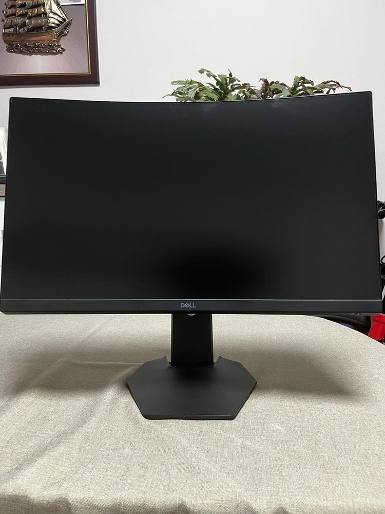 Гейминг монитор Dell (Curved) 165 Hz гр. София Толстой • OLX.bg