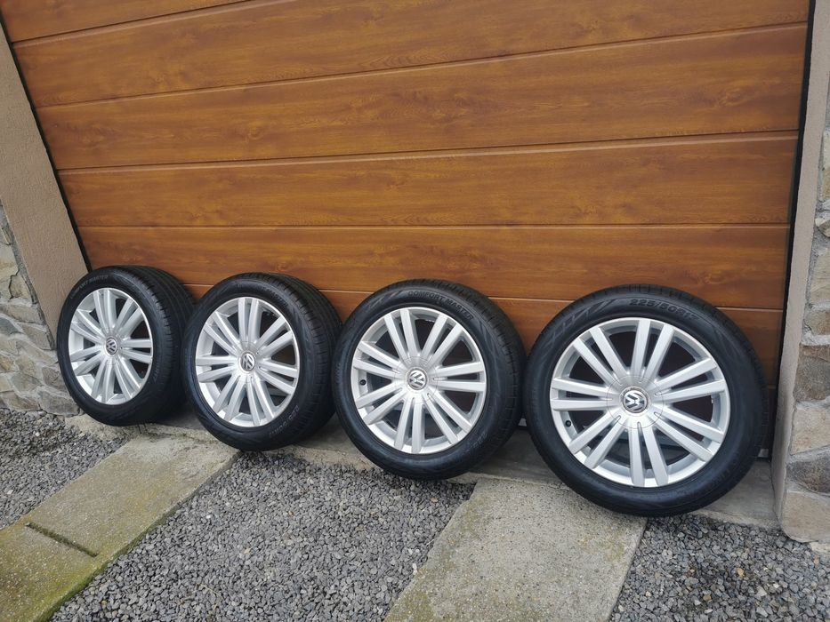 Jante originale Vw R17" cu cauciucuri noi de vară 225/50/17