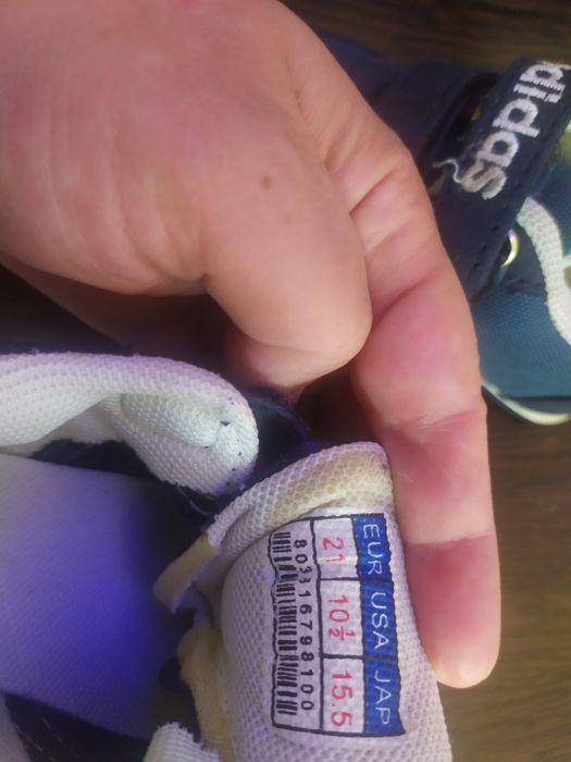 Детские кроссовки Adidas 21 размер