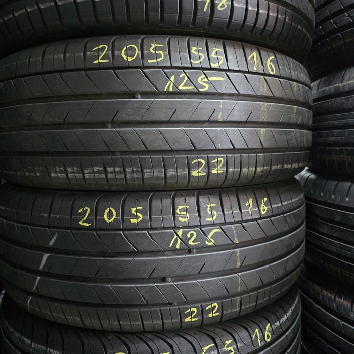 2x 205/55/16 VARA KUMHO 2022 Stare excelentă