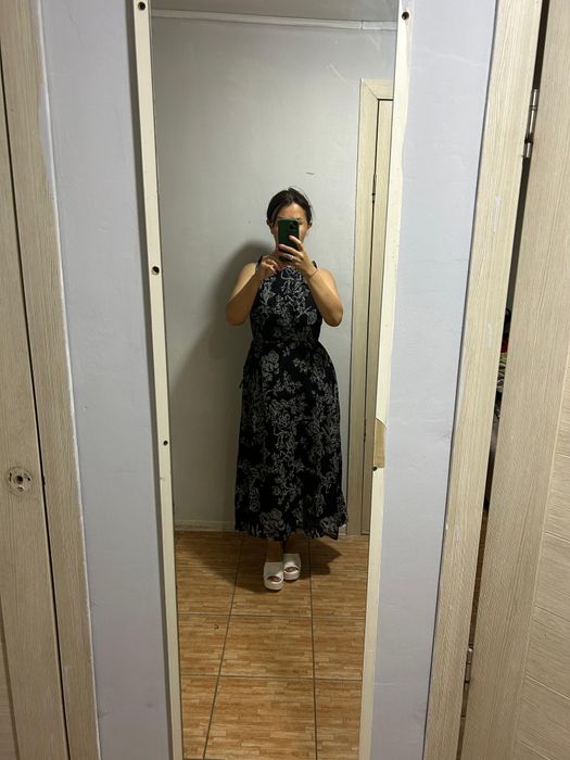 Летние платья по 10 000.