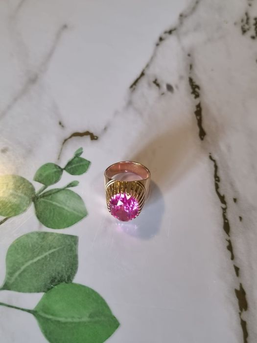 Продам золотое кольцо