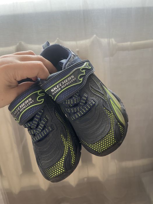 Кроссовки на мальчика Skechers