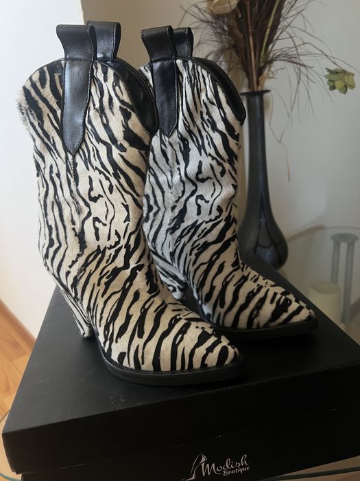 Vand ciocate piele naturala alb / negru