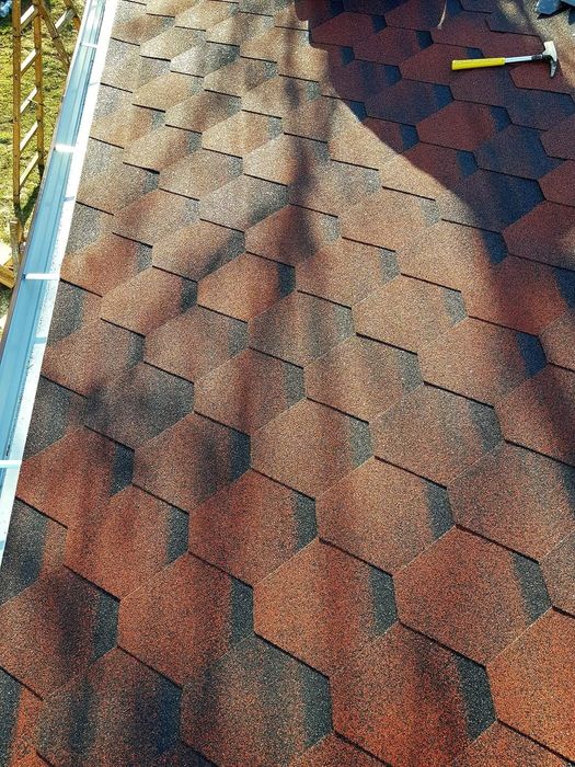 Дървен навес за кола