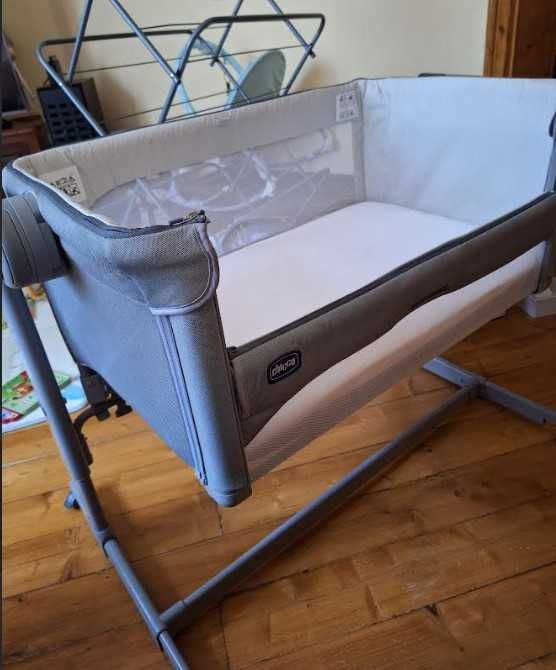 Кошара Chicco + бонус подаръци