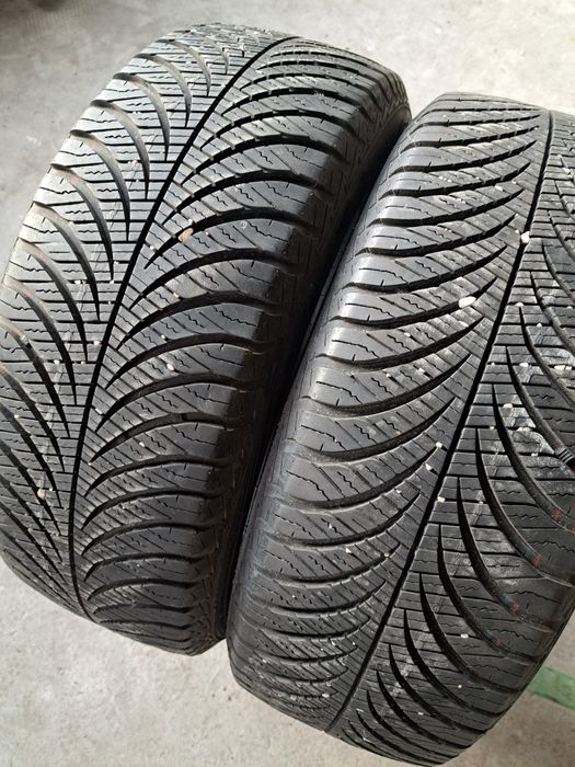 2 anvelope Allseasons 195 55 r16 Goodyear