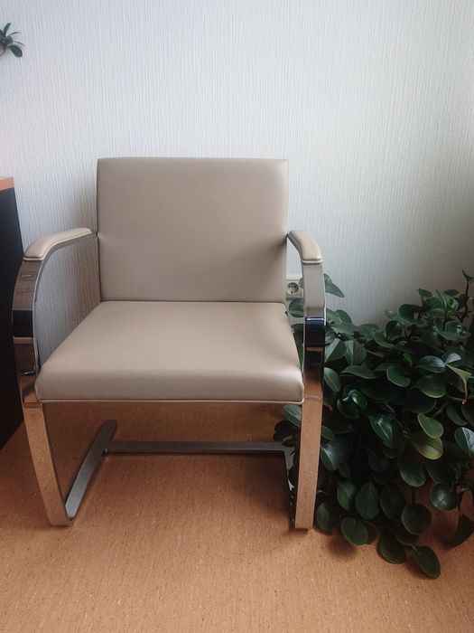 Knoll Studio кресло