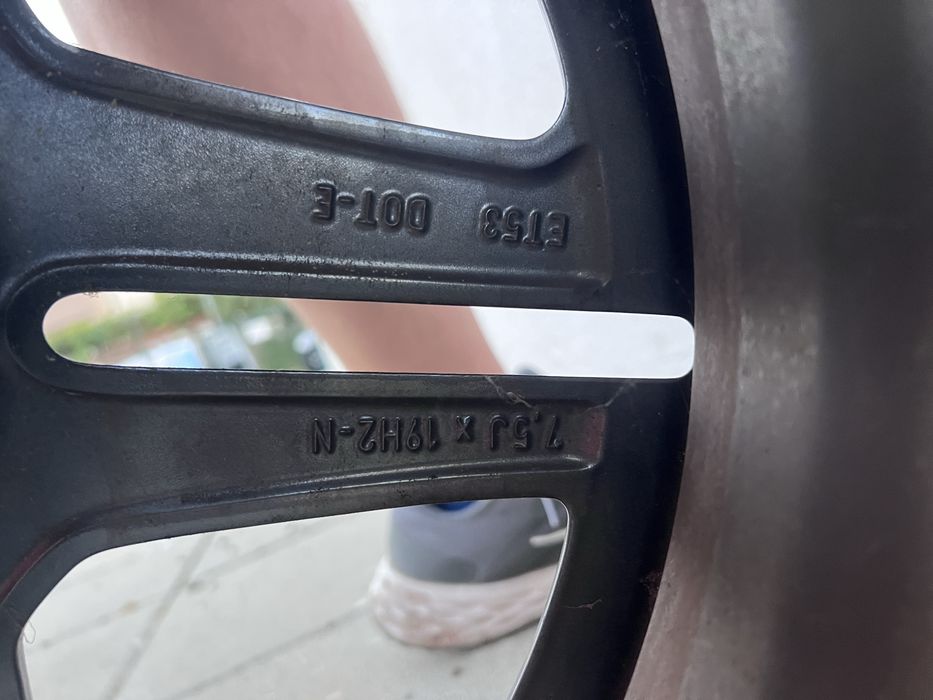 Джанти Мерцедес AMG 19’