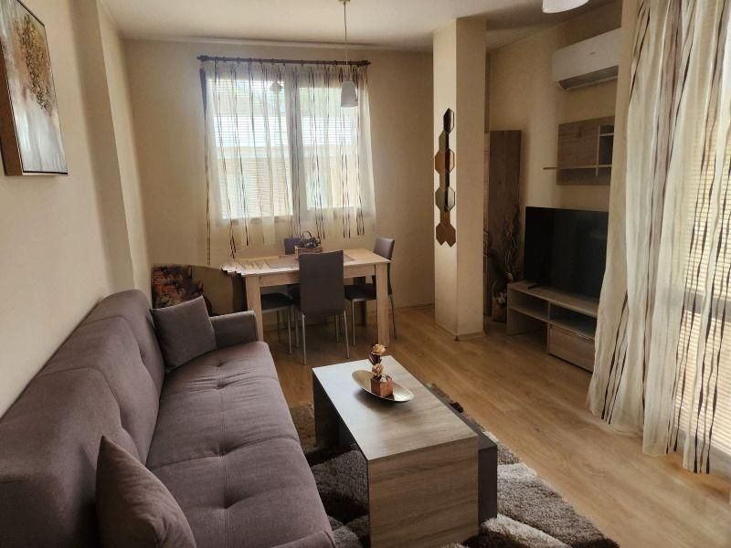 Тристаен апартамент под наем в ж.к. Зона Б-5, 2211513