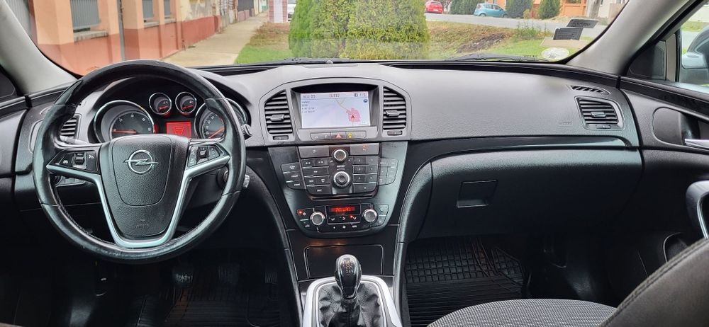 Opel insignia 2.0 Diesel 130 cp an 2013 euro 5