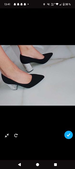 Pantofi cu toc cu pietre