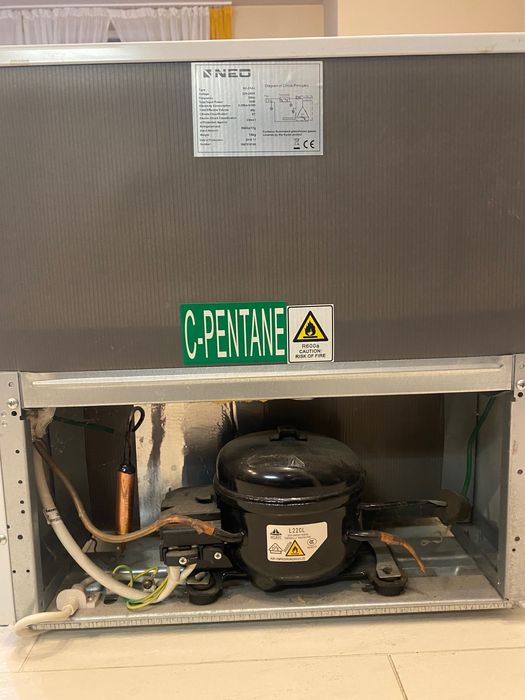 Продавам мини бар,използван за кратко