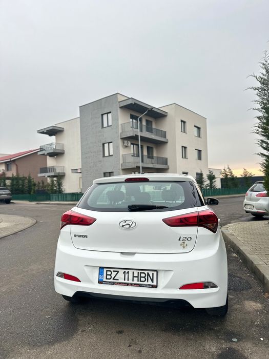 Vând Hyundai I20