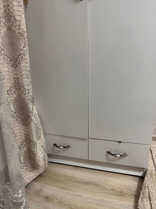 Шкаф продам срочно