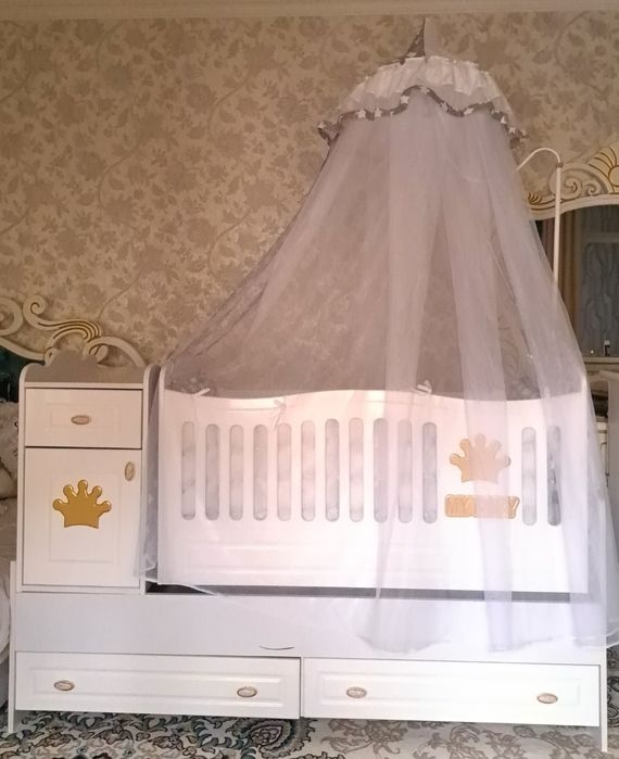 Срочно продаётся Детская кровать! Торг есть.