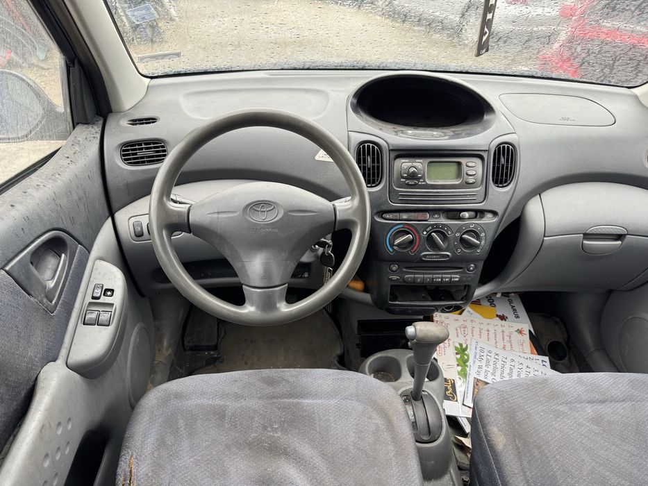 Toyota Yaris Verso 1.3i 16v 86hp AT 2001г На Части