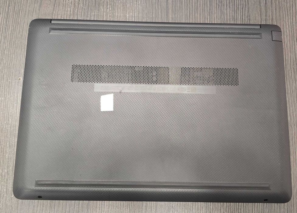 Hope Amanet P4 Laptop HP 250 G9 / i7-1255U 512GB SSD 16GB RAM