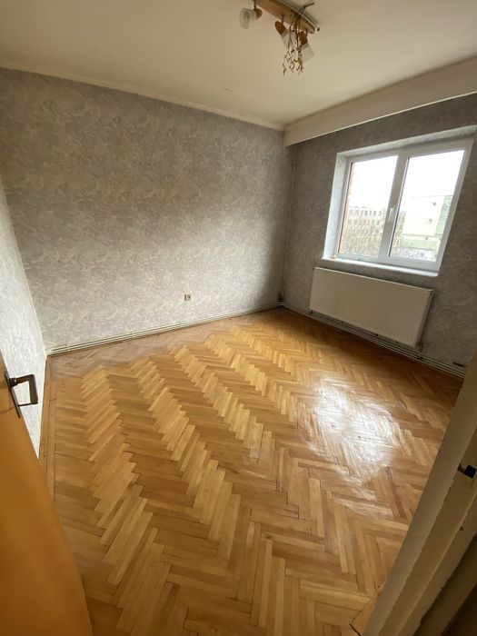 De vanzare Apartament 3Camere Trivale Etaj 3/4 pret 72.000€