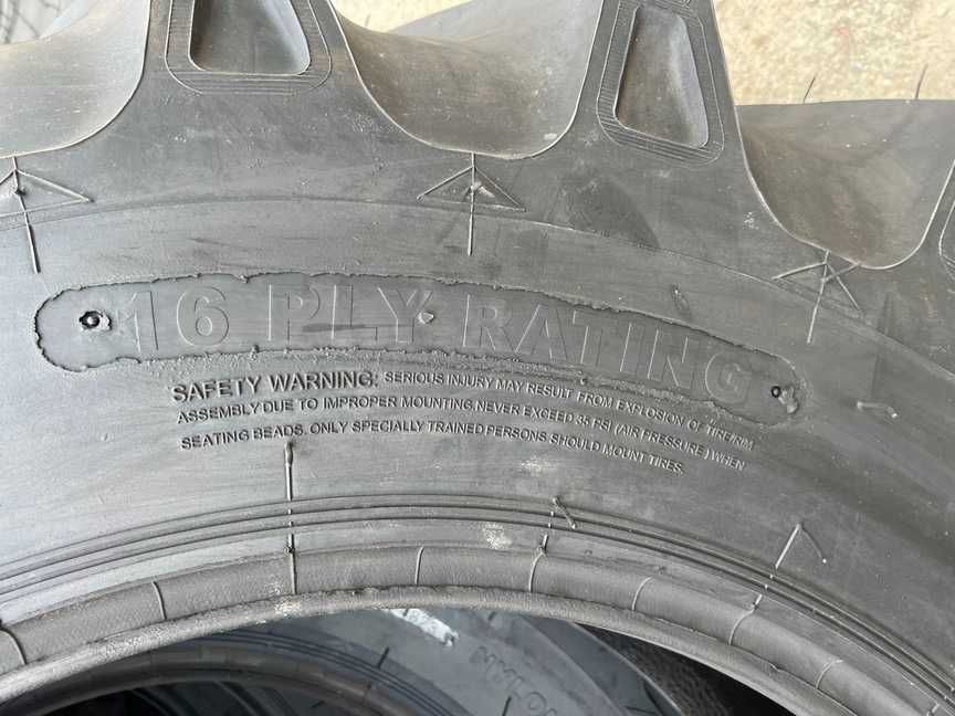 18.4-30 cauciucuri noi cu livrare combina cu 16 pliuri Massey Ferguson