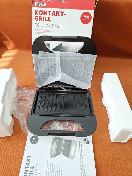 Gratar GRILL electric, putere 750 W, strat anti adherent