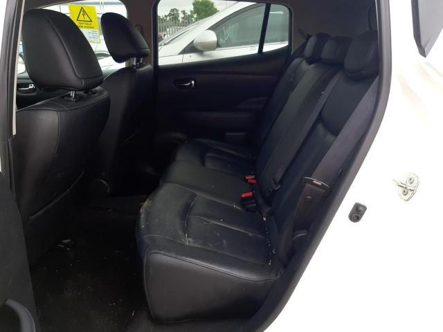 Dezmembrez Nissan Leaf 1