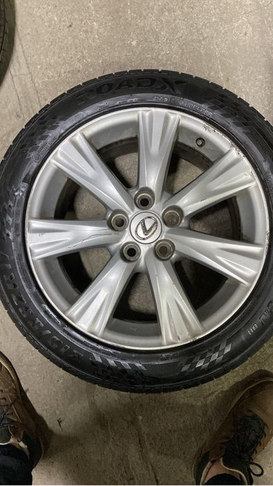 Диски с летней резиной R17 lexus gs190